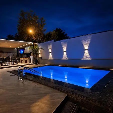 Joan Luxury With Private Pool & Gym Appartement *
