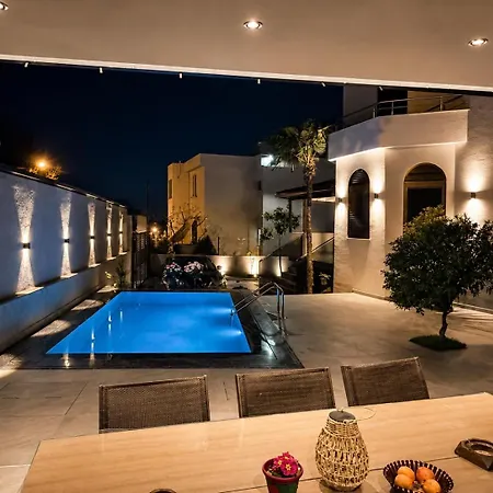 Appartement Joan Luxury With Private Pool & Gym Tirana
