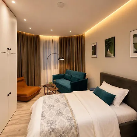 Appartement Joan Luxury With Private Pool & Gym Tirana