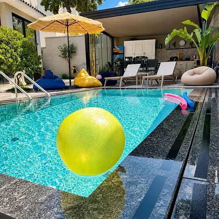 Joan Luxury With Private Pool & Gym *