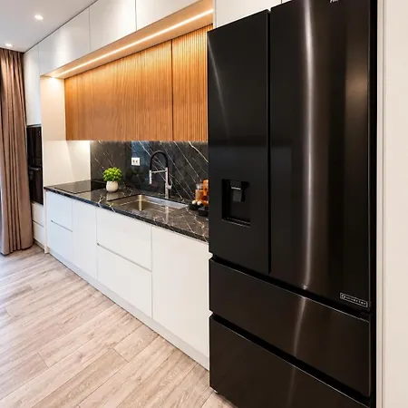 Apartment Joan Luxury With Private Pool & Gym